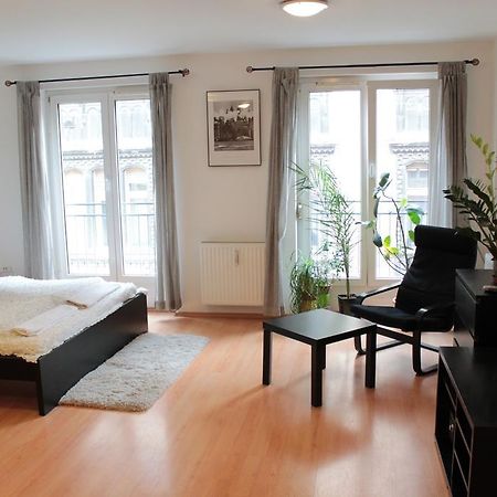 Erkel Apartment Budapeste Exterior foto