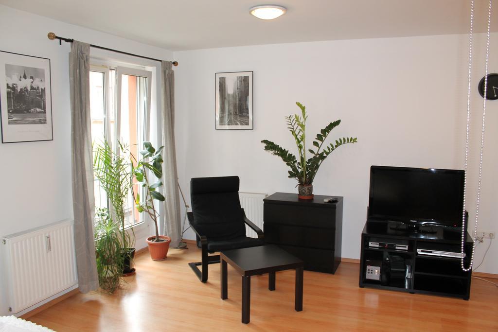 Erkel Apartment Budapeste Exterior foto