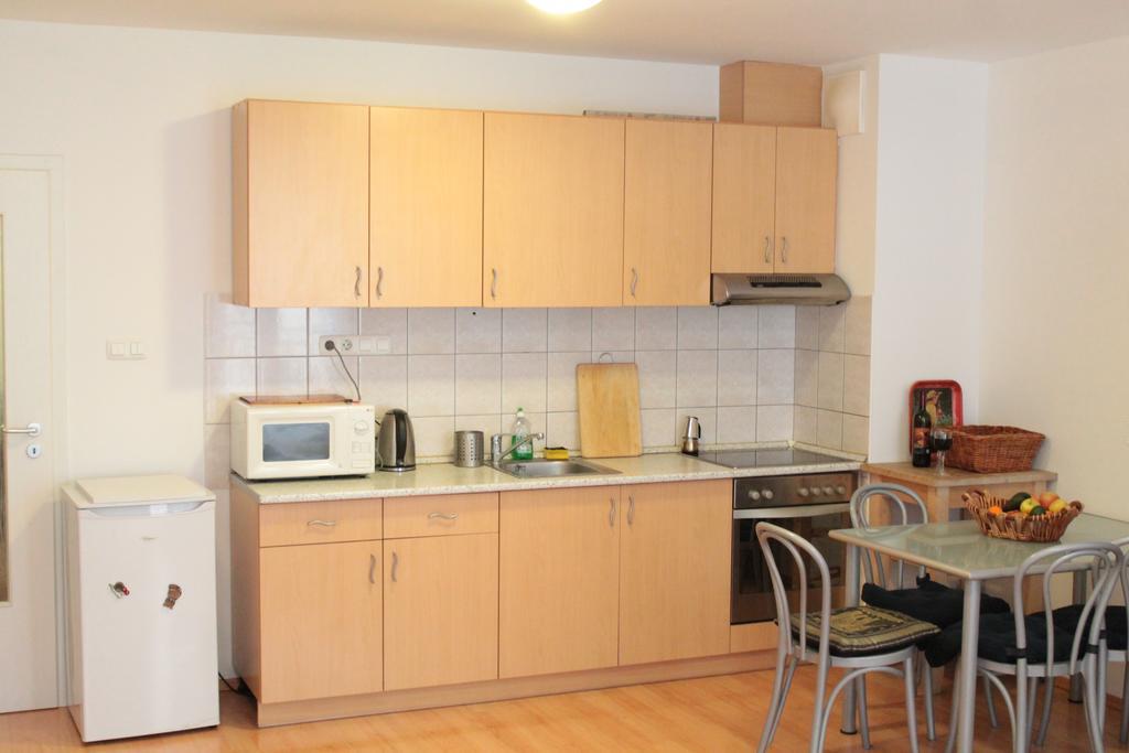 Erkel Apartment Budapeste Exterior foto