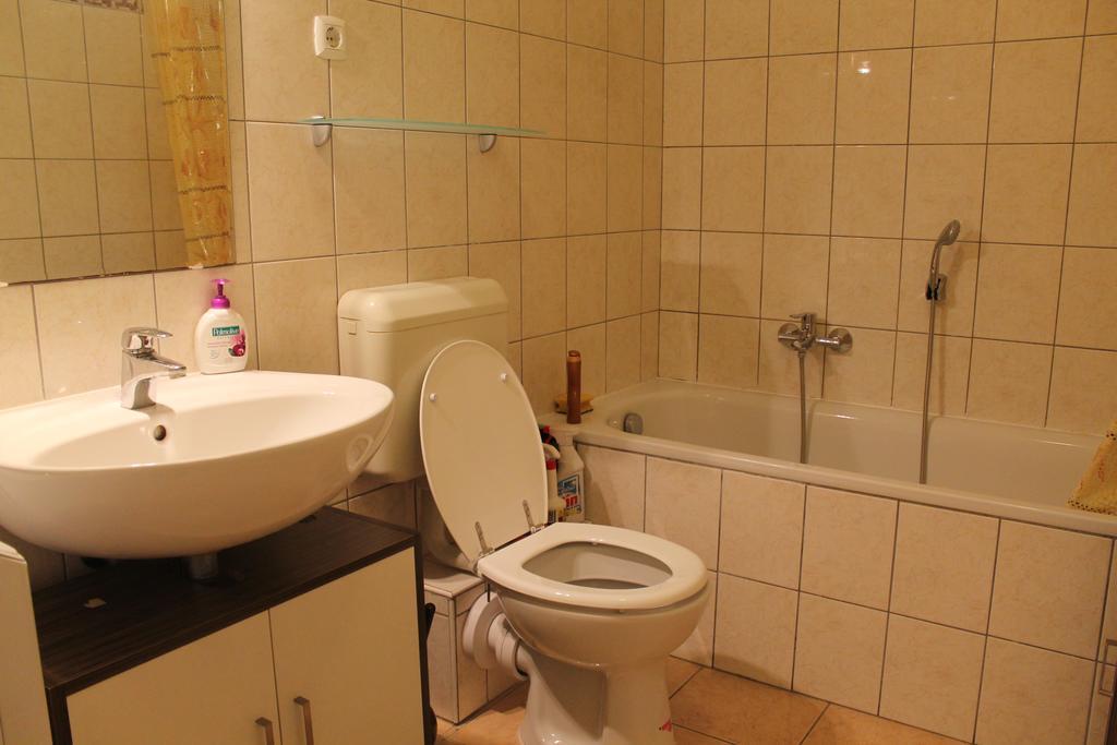 Erkel Apartment Budapeste Quarto foto
